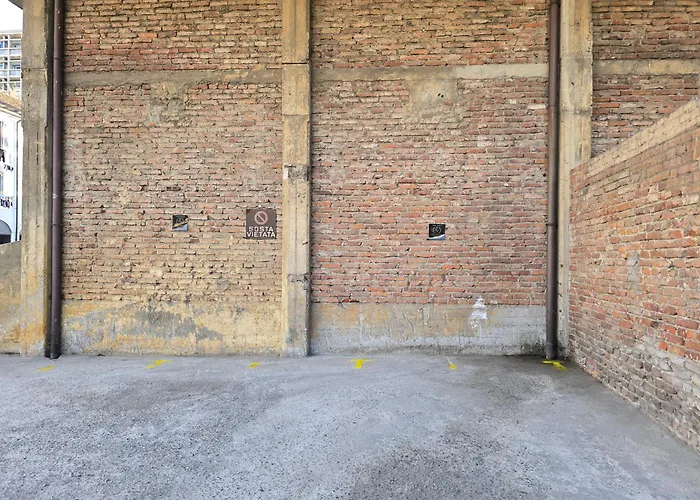 Апартаменты Raymihome Dante 2-parking Privato *