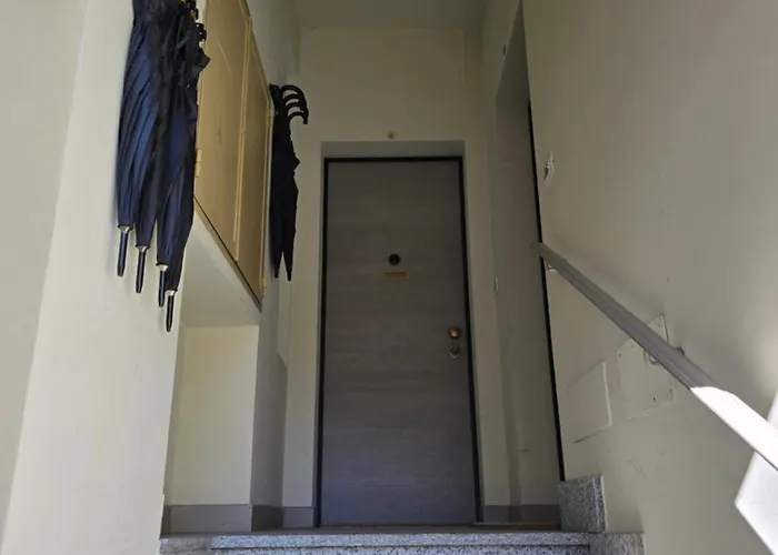 Raymihome Dante 2-parking Privato